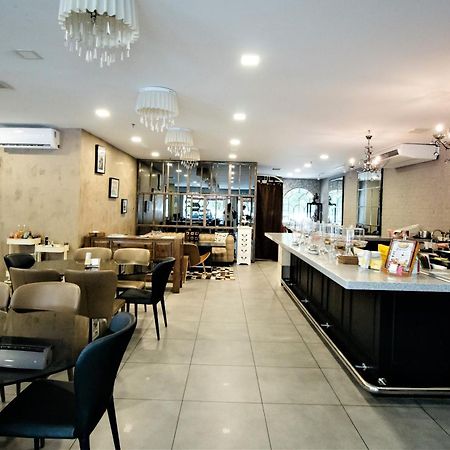Traders Inn Brunei Bandar Seri Begawan Esterno foto